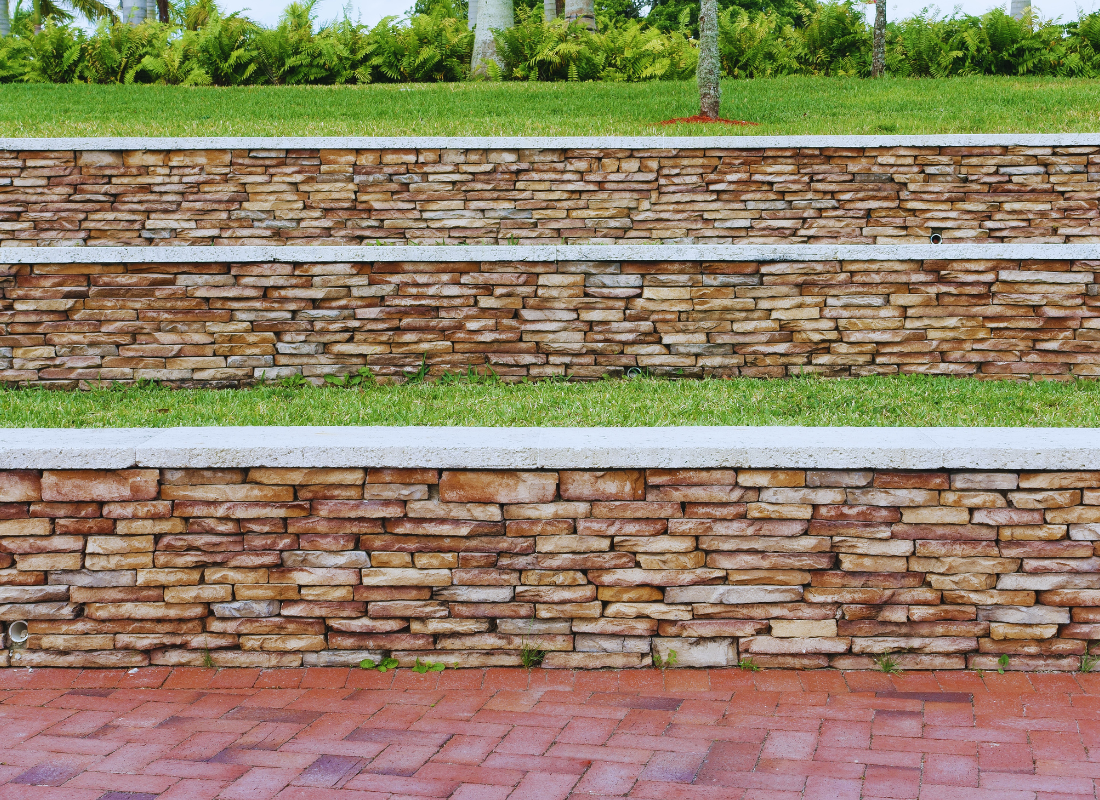 retaining wall for sloped backyard